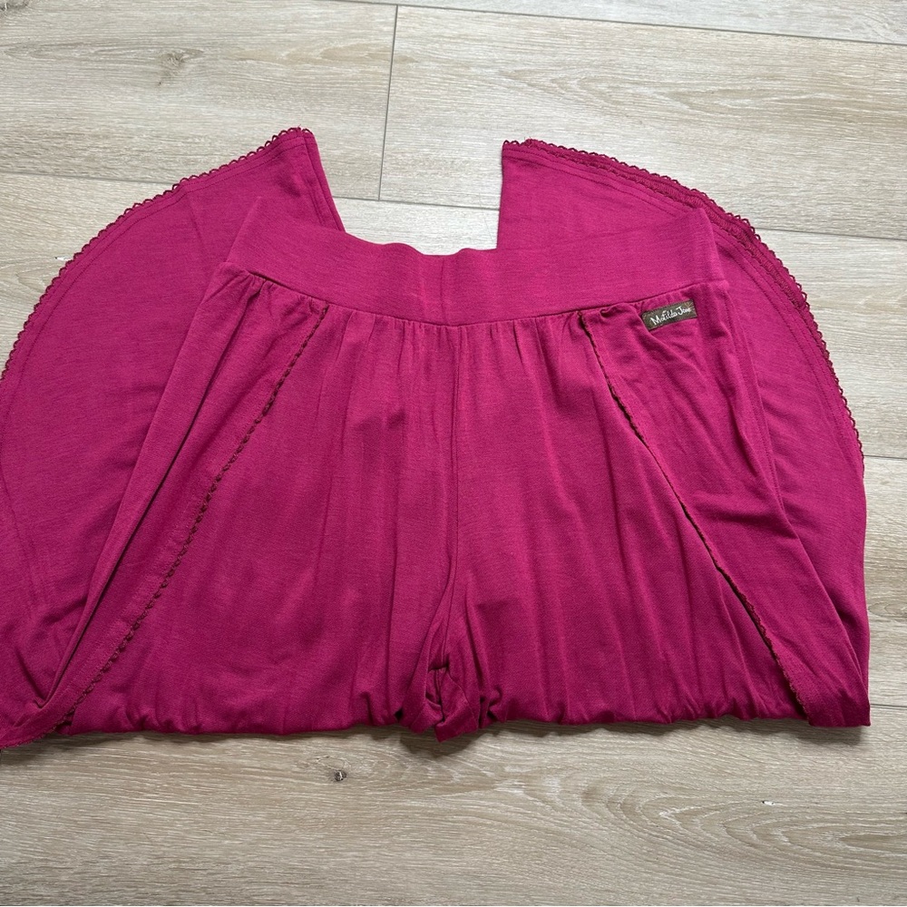 Matilda Jane Pink Capris - Picture 2 of 5